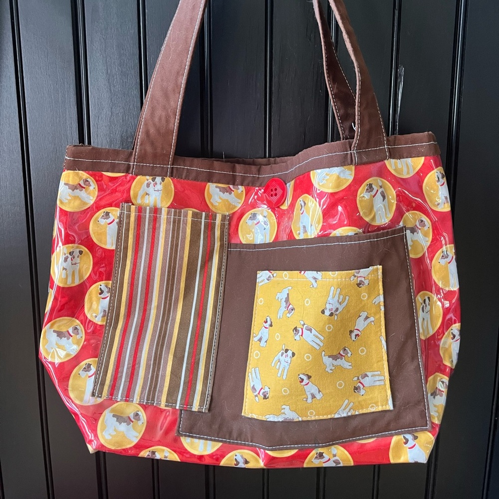 2 Red Hen’s large bag